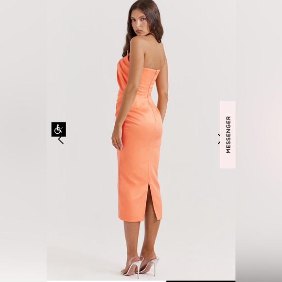 House of CB - Picture 2 of 7